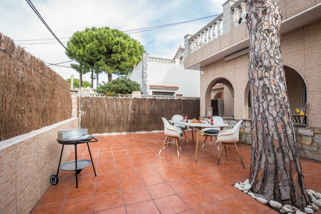 Casa Samara Villa Castelldefels Exteriör bild