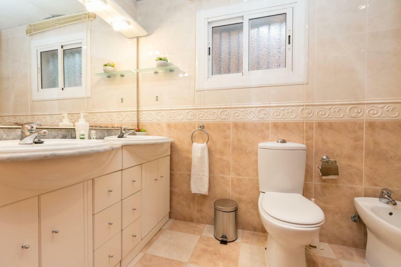 Casa Samara Villa Castelldefels Exteriör bild